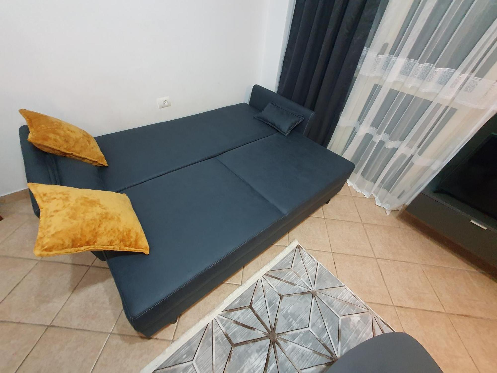 Apartment Me Qera Lungomare Vlore Medem1 Bagian luar foto