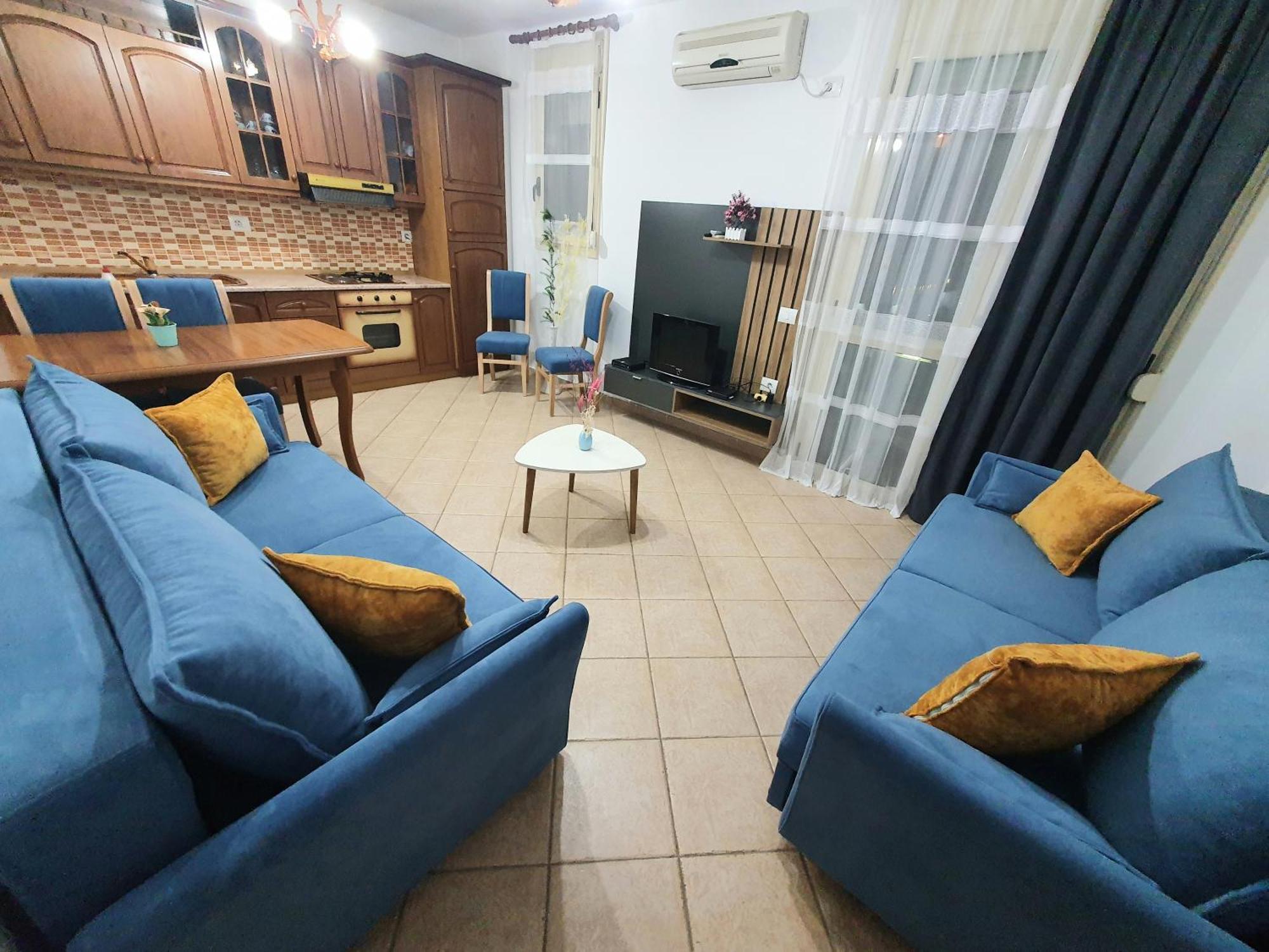 Apartment Me Qera Lungomare Vlore Medem1 Bagian luar foto